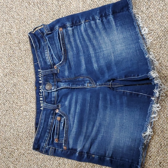 American Eagle Outfitters Blue Distressed Jean shorts Size 4 - Picture 1 of 7